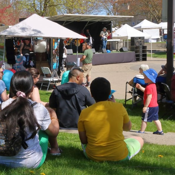 we offer a wide range of amenities including private stalls, hot water showers, and flushing toilets in our bathroom & shower trailers